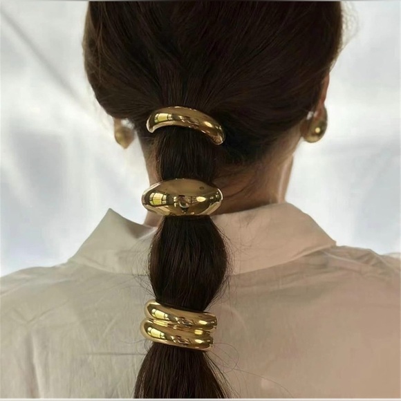 Super Elegant Embellished Hairpin to Enhance your Casual or Night Our Hair look